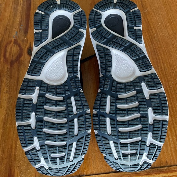 Auburn Under Armour Shoes - Picture 5 of 6